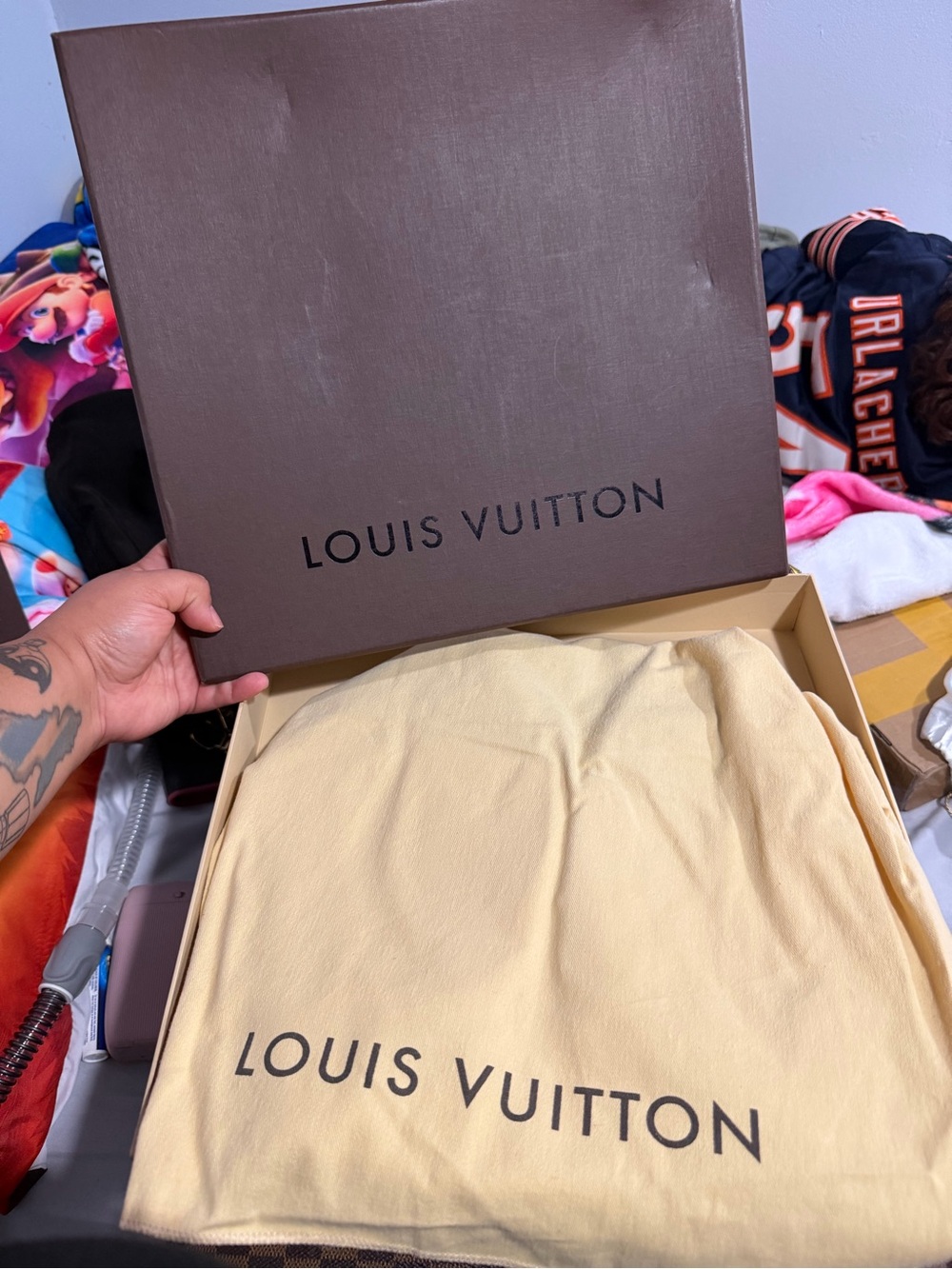 LOUIS VUITTON DAMIER AZUR SPEEDY 30 - AUTHENTIC W/COA BOX AND DUSTY. Giftable - Picture 2 of 15
